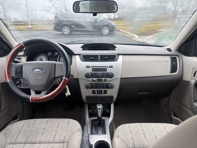 Used 2009 Ford Focus SE image 12