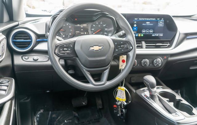 Used 2024 Chevrolet Trax LS w/ LS Convenience Package image 14