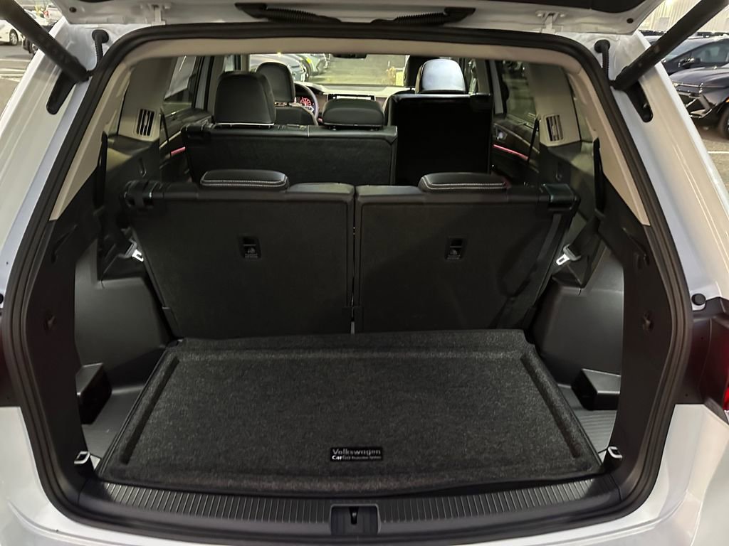 New 2026 Volkswagen Atlas SEL Premium R-Line image 25