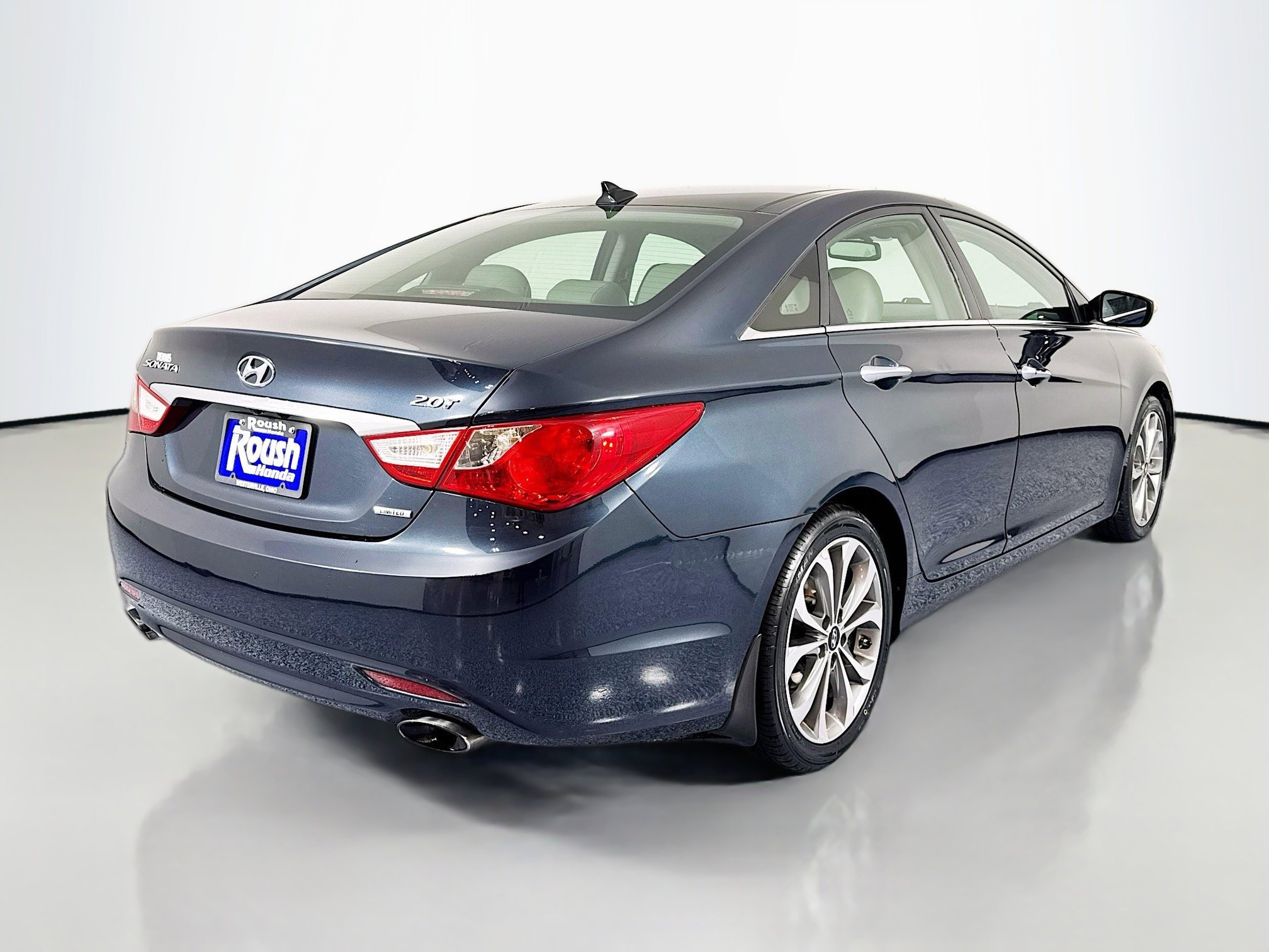 Used 2013 Hyundai Sonata Limited w/ Premium Pkg image 5
