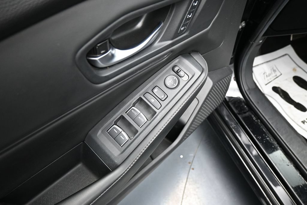 Used 2025 Honda Accord Sport image 11