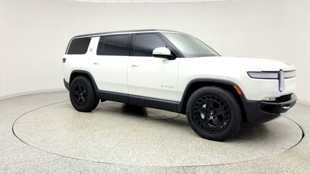 Used 2024 Rivian R1S Adventure AWD/4WD image 3