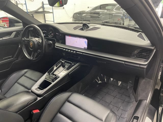 Used 2021 Porsche 911 Carrera w/ Premium Package RWD image 38