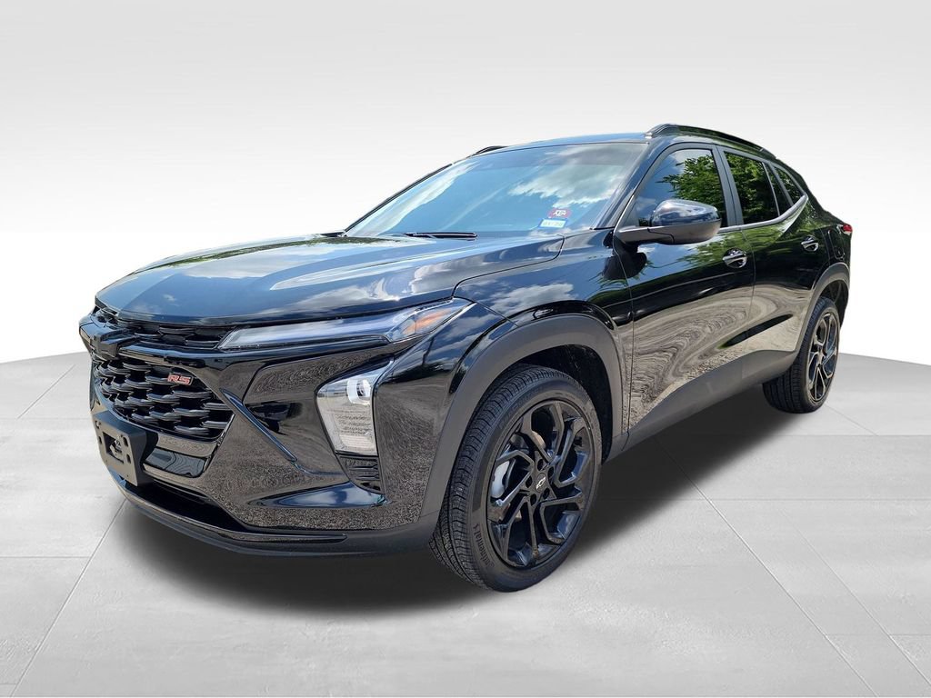 Used 2026 Chevrolet Trax RS FWD image 4