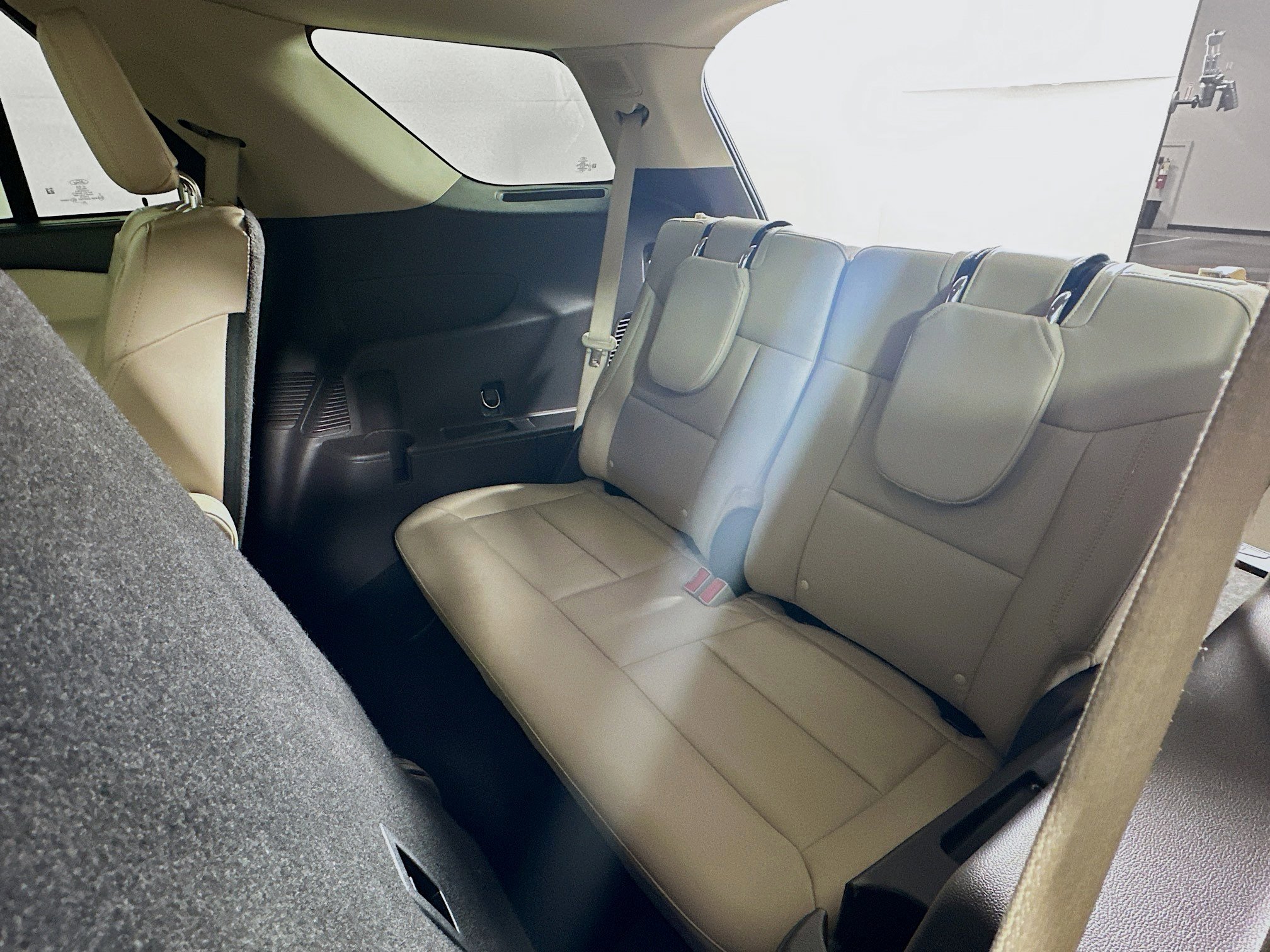 Used 2022 Ford Explorer Platinum w/ Equipment Group 601A image 28