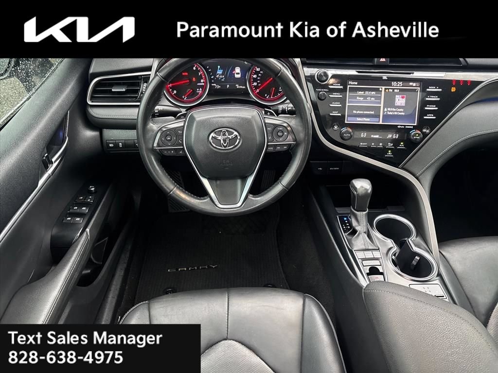 Used 2020 Toyota Camry XSE FWD image 8