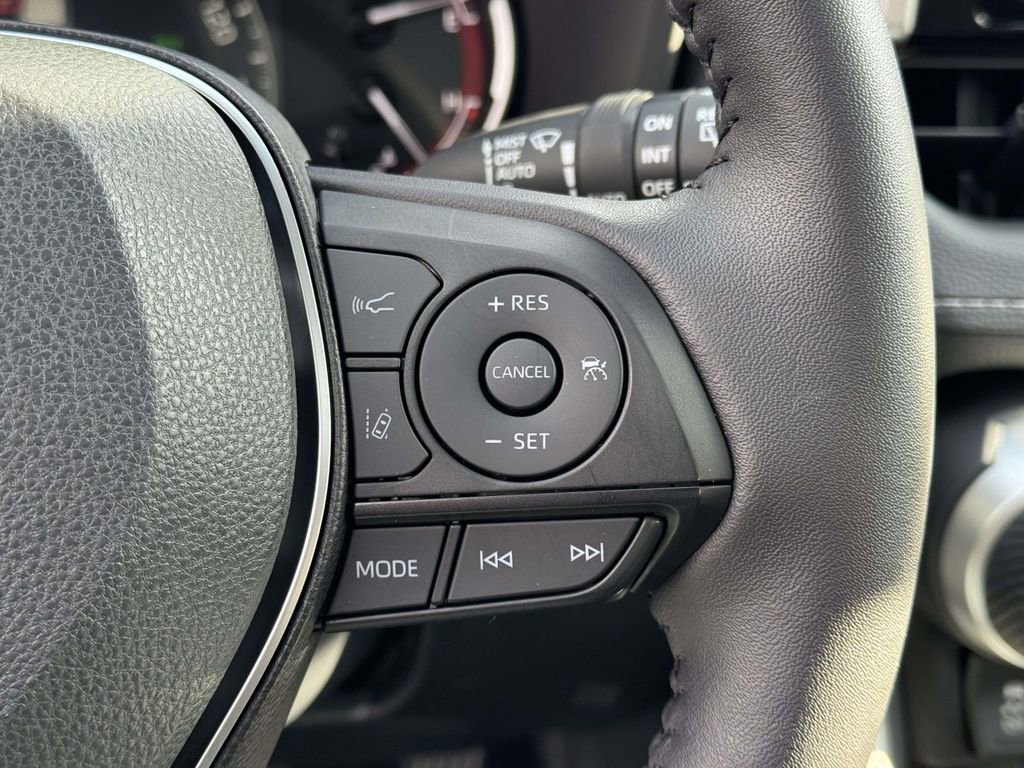 Used 2024 Toyota RAV4 XLE image 23