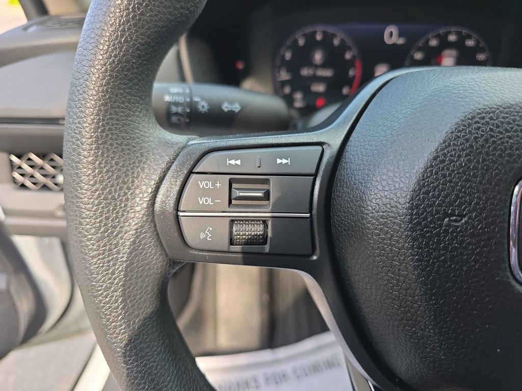 Used 2025 Honda Accord SE image 22