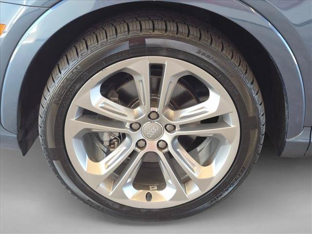 Used 2016 Audi Q3 2.0T Premium Plus w/ Technology Package AWD/4WD image 23