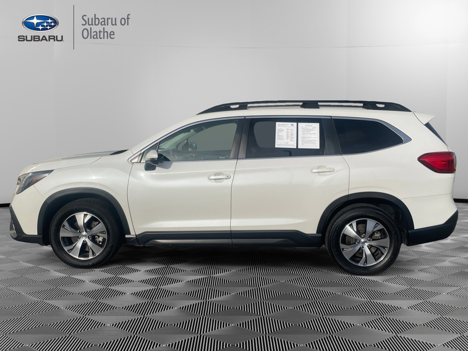 Certified 2023 Subaru Ascent Premium w/ Convenience Package image 7