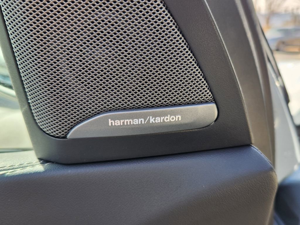 New 2026 BMW X5 xDrive50e image 17