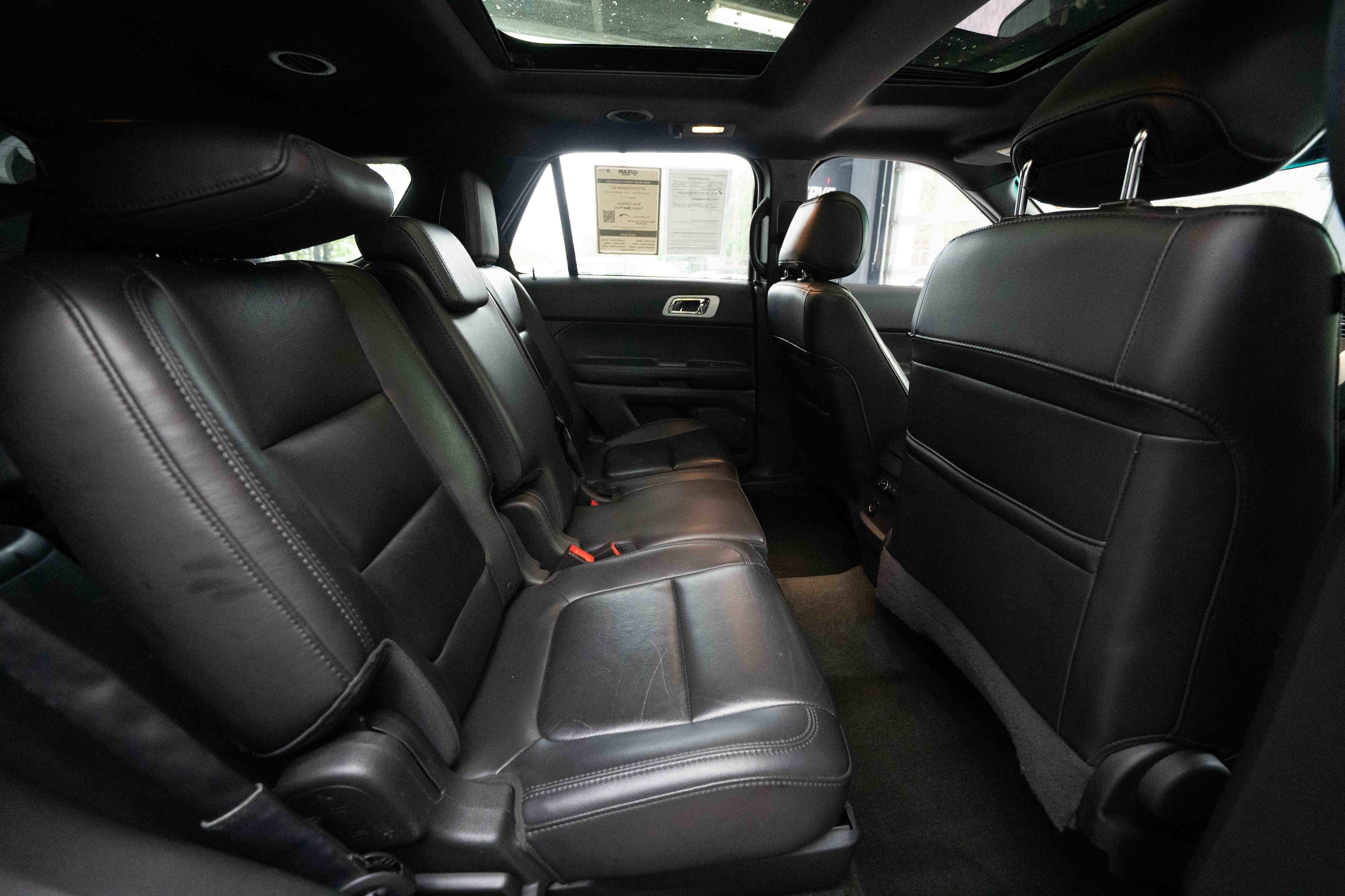 Used 2013 Ford Explorer XLT image 25