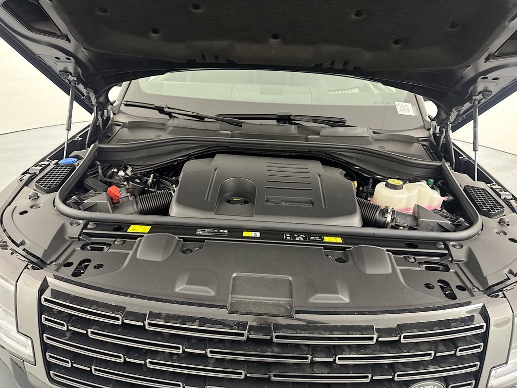 New 2026 Land Rover Range Rover SE AWD/4WD image 30