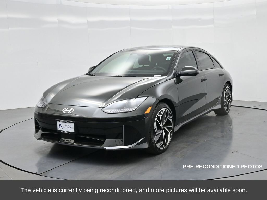 Used 2023 Hyundai Ioniq 6 Limited image 3