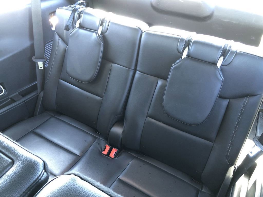 Used 2023 Ford Explorer Limited AWD/4WD image 12