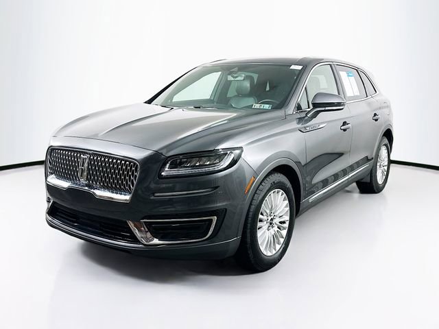 Used 2020 Lincoln Nautilus Premier image 4
