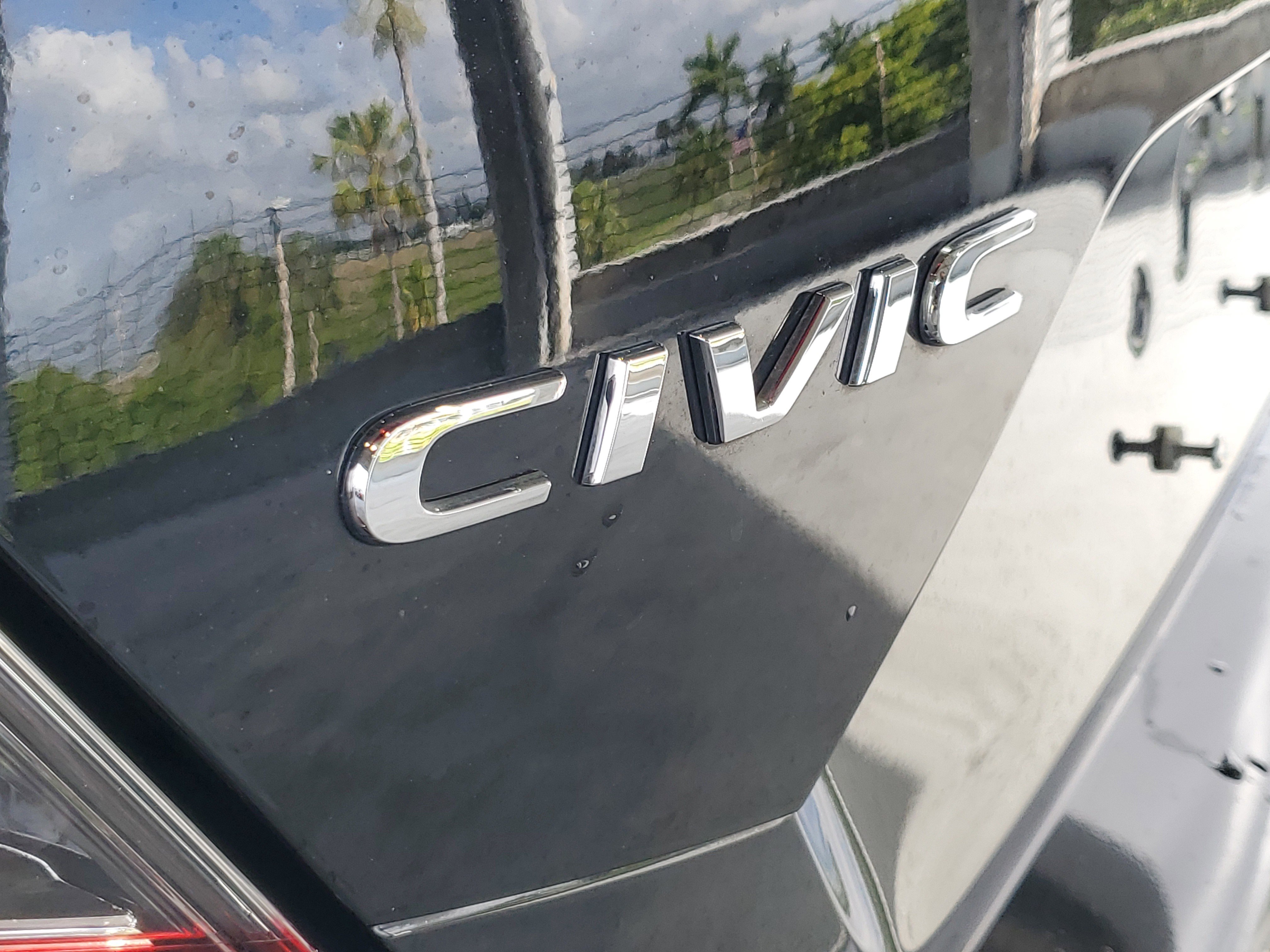 Used 2019 Honda Civic EX image 6