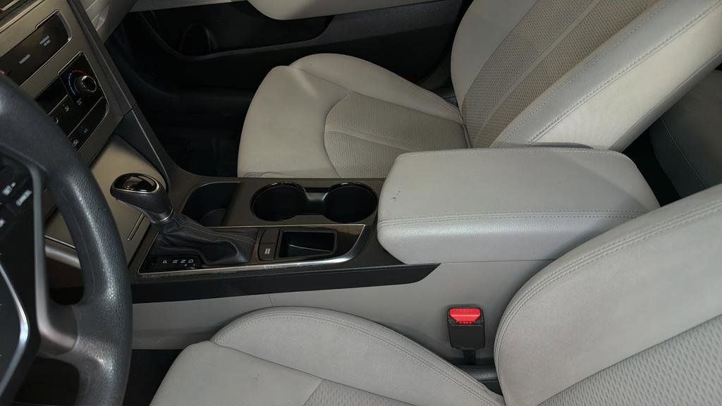 Used 2017 Hyundai Sonata SE FWD image 26