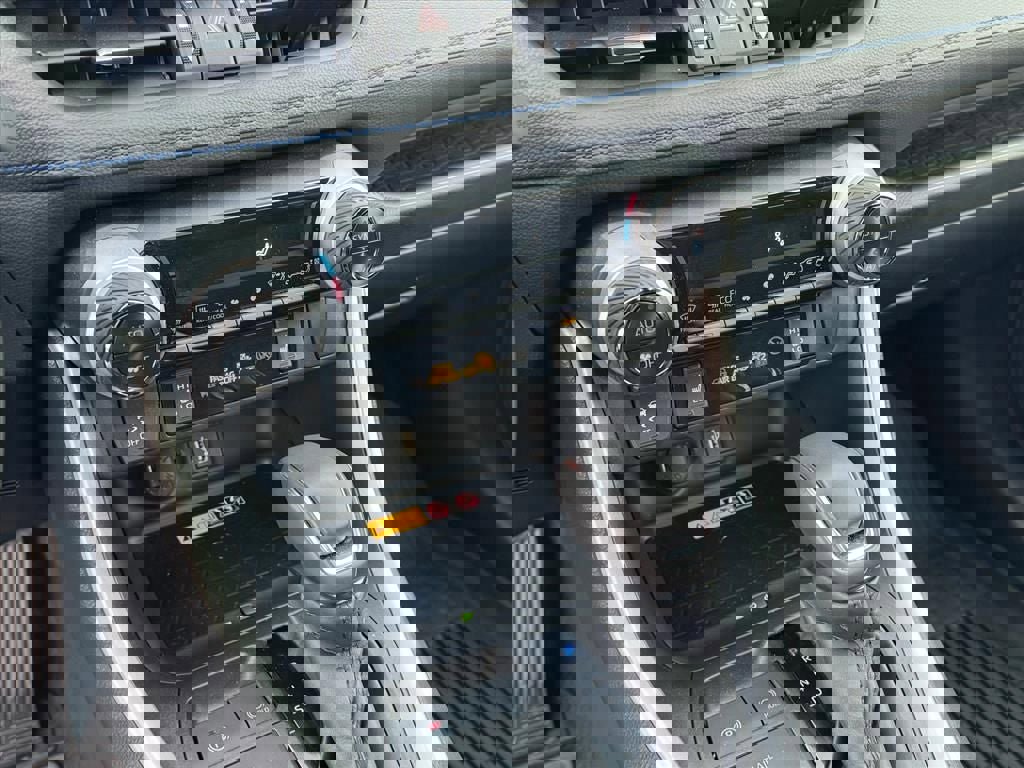 Used 2025 Toyota RAV4 XSE w/ Advanced Technology Package image 22