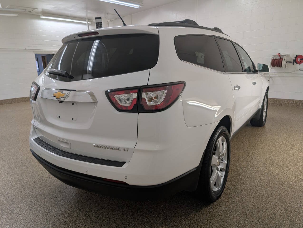 Used 2016 Chevrolet Traverse LT w/ True North Edition AWD/4WD image 4