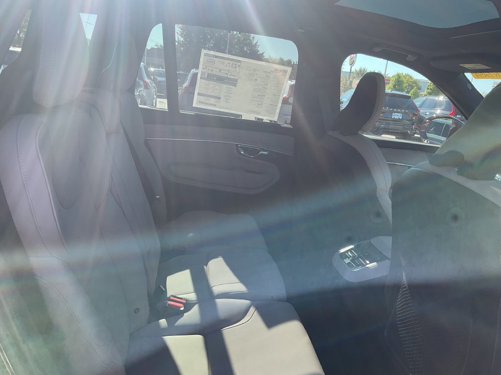 New 2027 Volvo XC90 B6 Plus AWD/4WD image 17