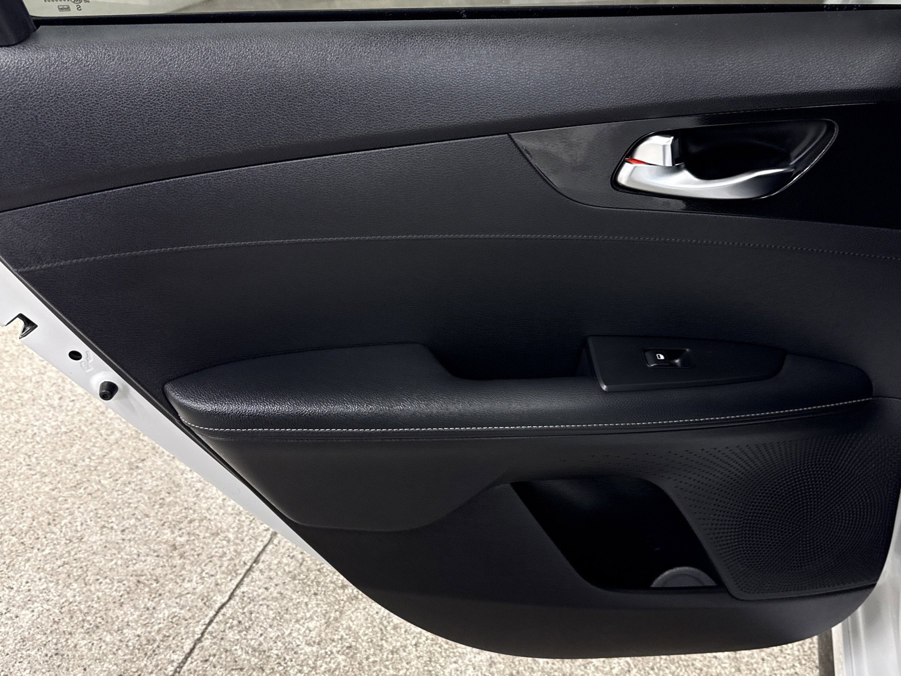 Used 2024 Kia Forte GT-Line image 11