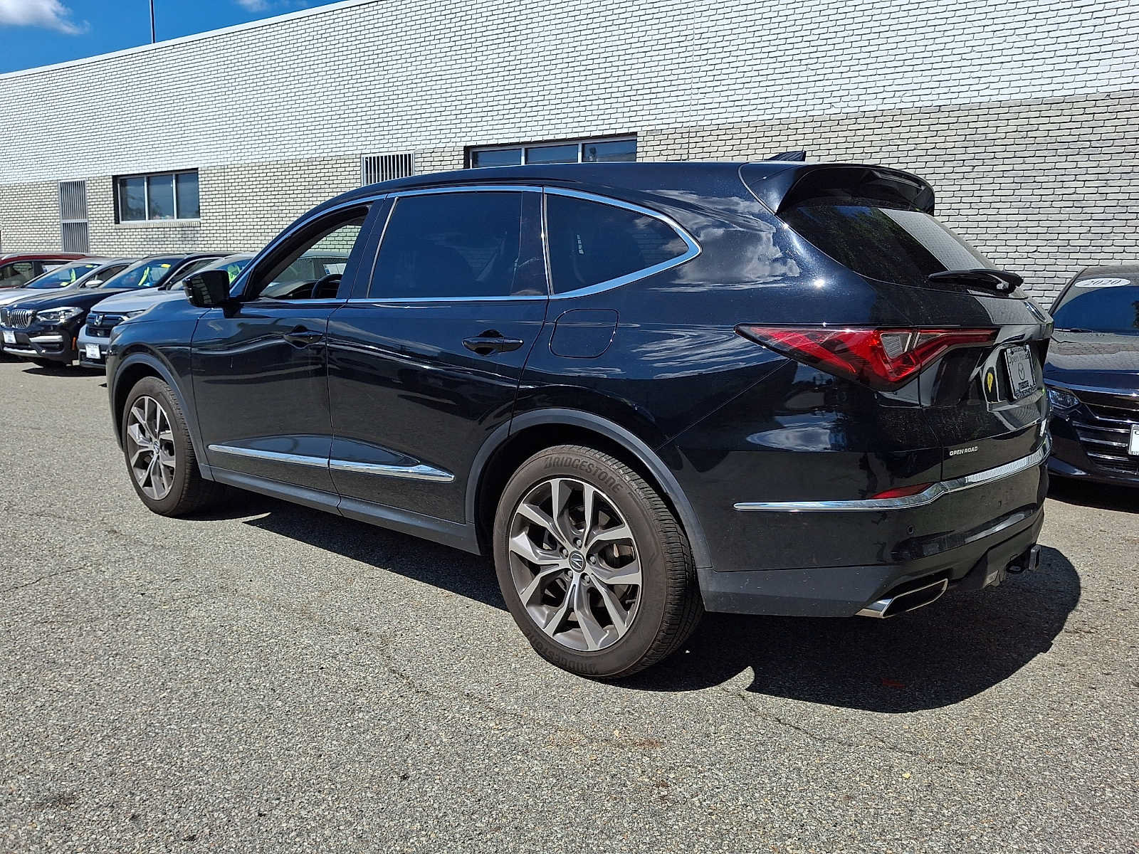 Used 2024 Acura MDX w/ Technology Package AWD/4WD image 5