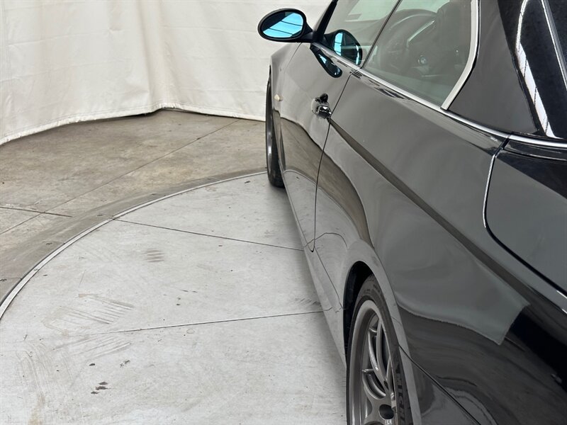 Used 2007 BMW 335i Convertible RWD image 13