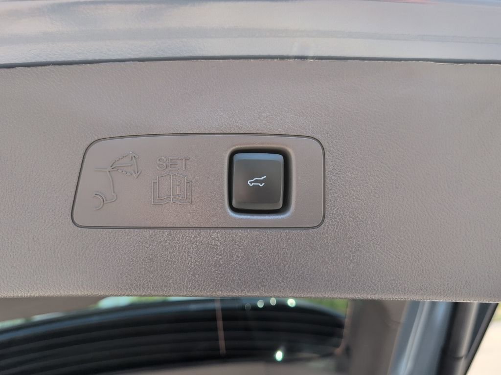 Used 2023 Lincoln Corsair FWD w/ Equipment Group 101A image 12