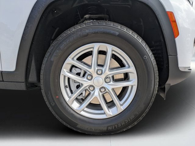New 2026 Jeep Grand Cherokee L Laredo RWD image 10