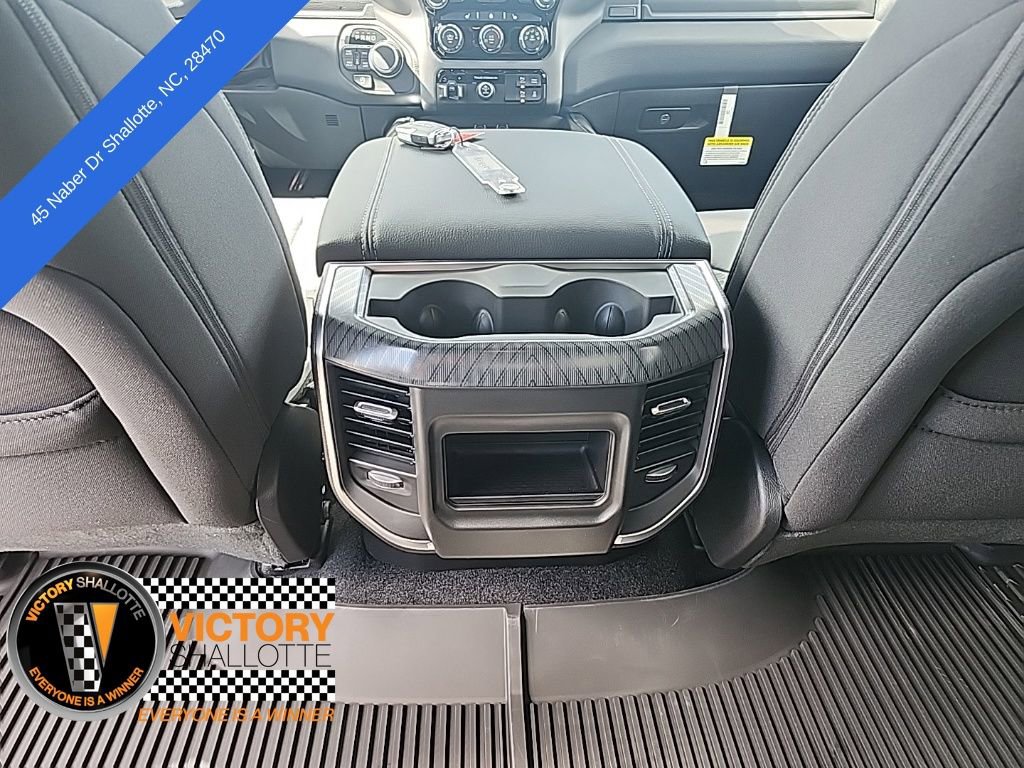 New 2026 RAM 1500 4x4 Crew Cab image 19