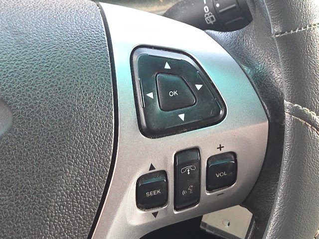Used 2013 Ford Explorer XLT AWD/4WD image 35