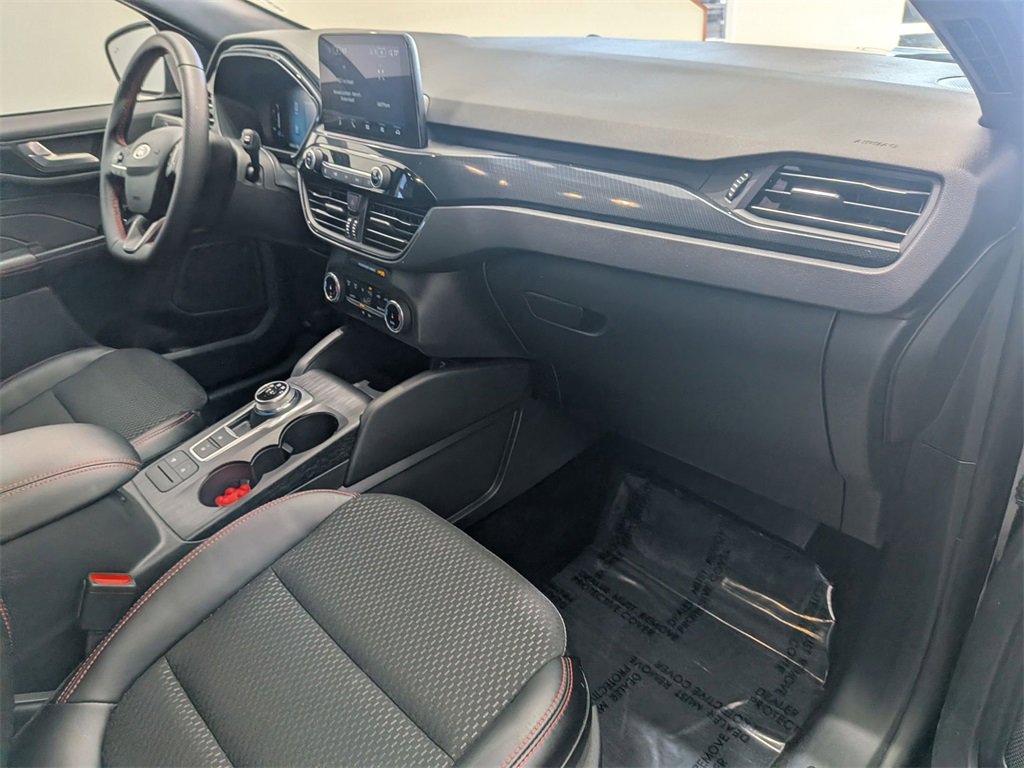 Used 2025 Ford Escape ST-Line image 26