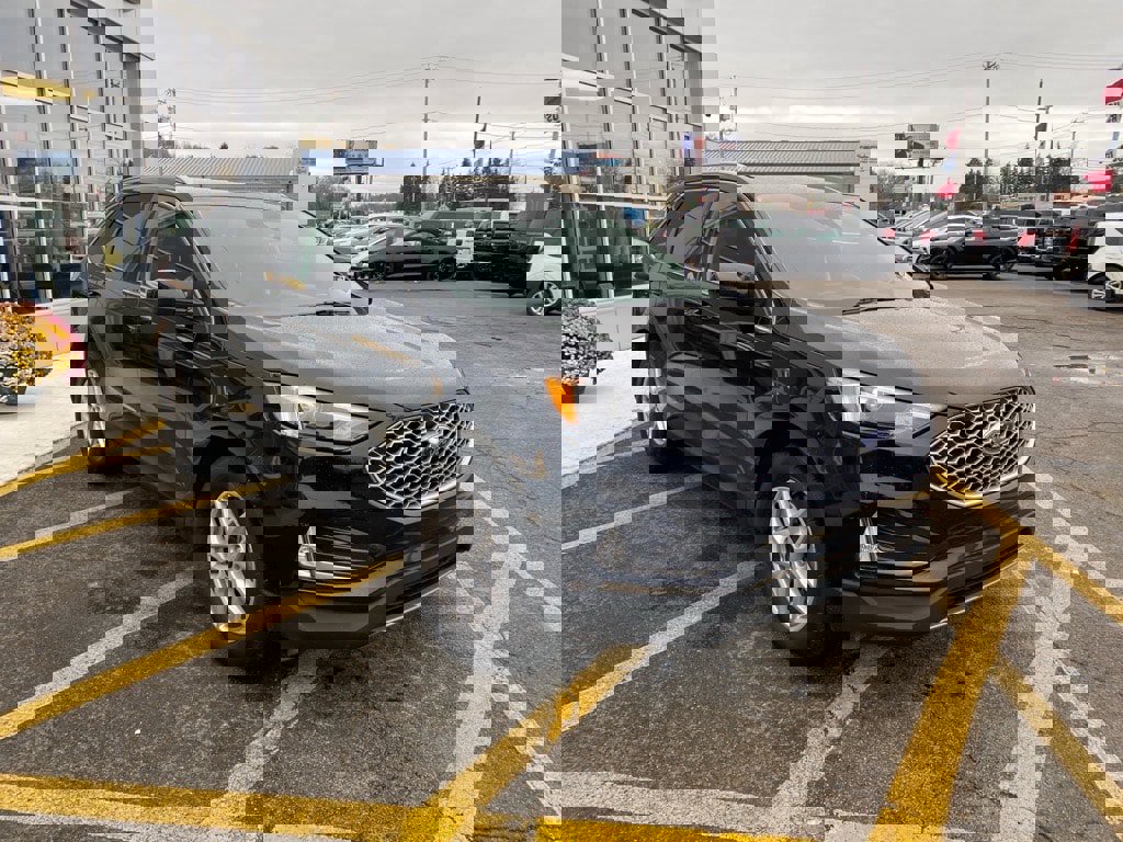 Used 2024 Ford Edge SEL w/ Convenience Package image 7