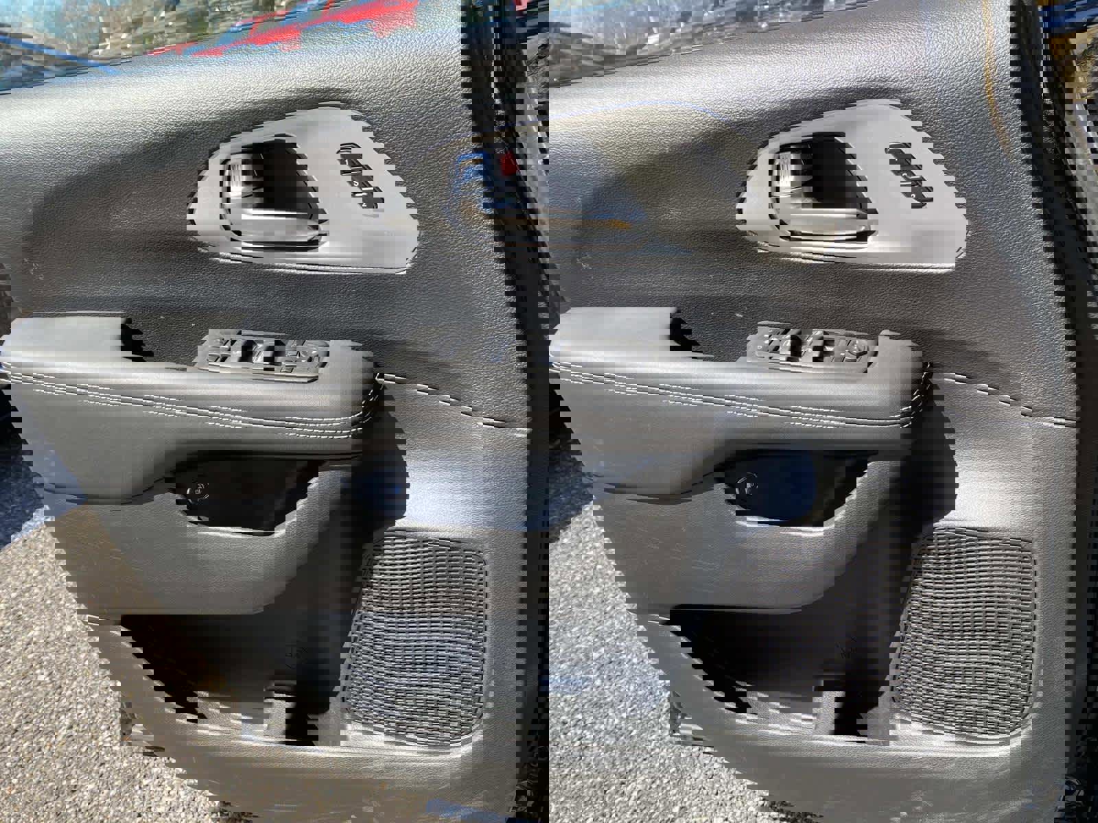 New 2023 Chrysler Pacifica Touring-L w/ S Appearance Package image 16