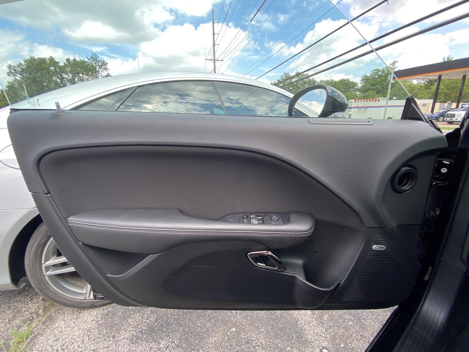 Used 2023 Dodge Challenger SRT Hellcat RWD image 11