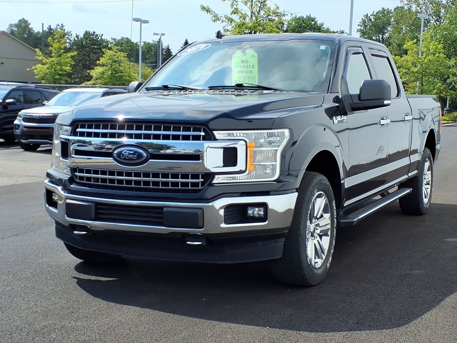 Used 2019 Ford F150 XLT w/ Equipment Group 302A Luxury AWD/4WD image 3