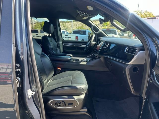 Used 2023 Jeep Wagoneer 4WD w/ Convenience Group I image 15