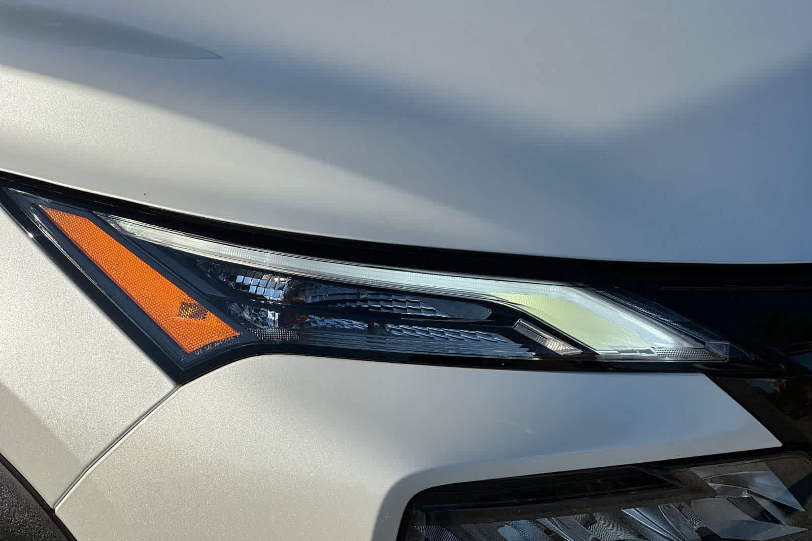 New 2026 Nissan Rogue SV AWD/4WD image 33