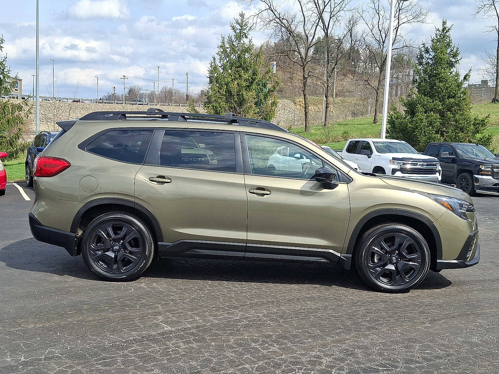Used 2024 Subaru Ascent Onyx Edition image 7