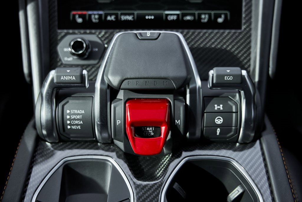 Used 2022 Lamborghini Urus image 69