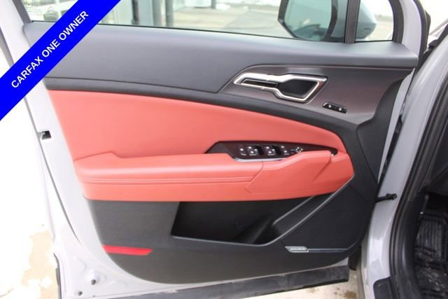 Used 2025 Kia Sportage SX image 19