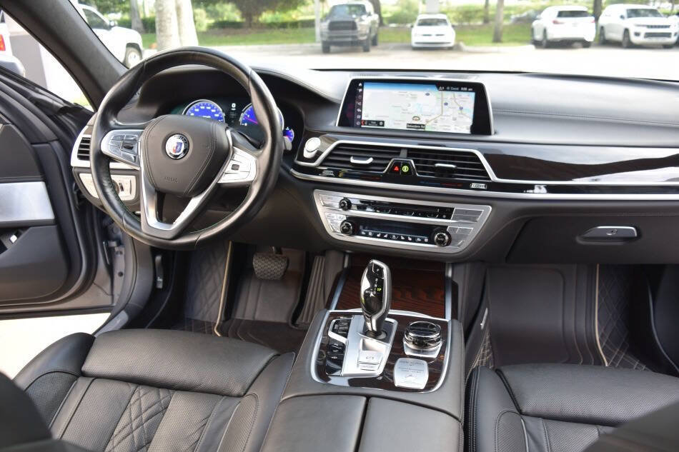 Used 2018 BMW ALPINA B7 xDrive w/ Luxury Rear Seating Package AWD/4WD image 59