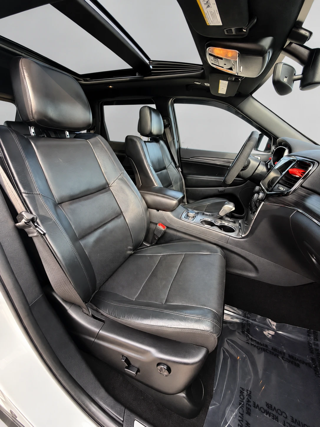 Used 2019 Jeep Grand Cherokee Limited w/ Luxury Group II AWD/4WD image 17