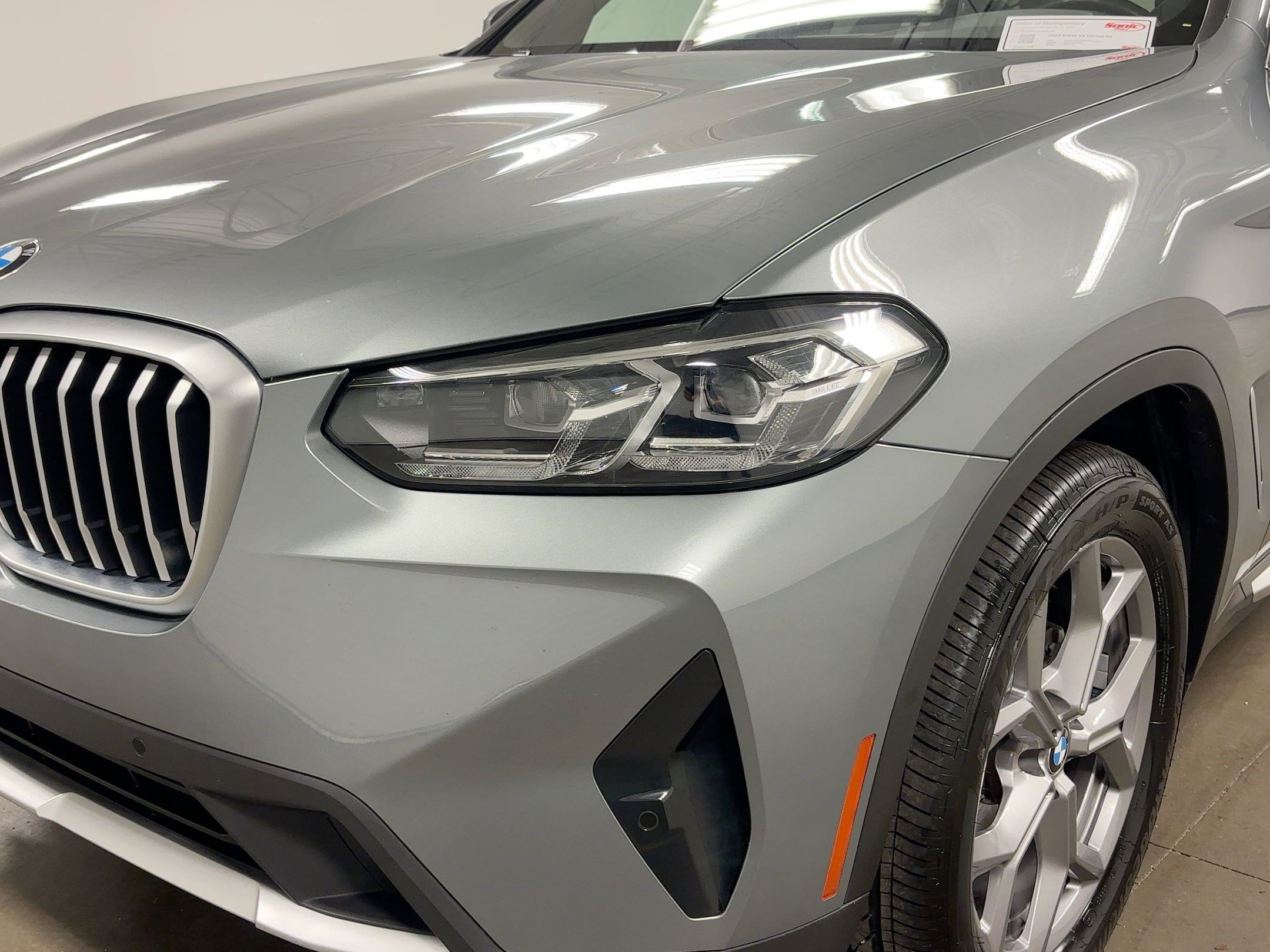 Used 2024 BMW X3 sDrive30i image 10