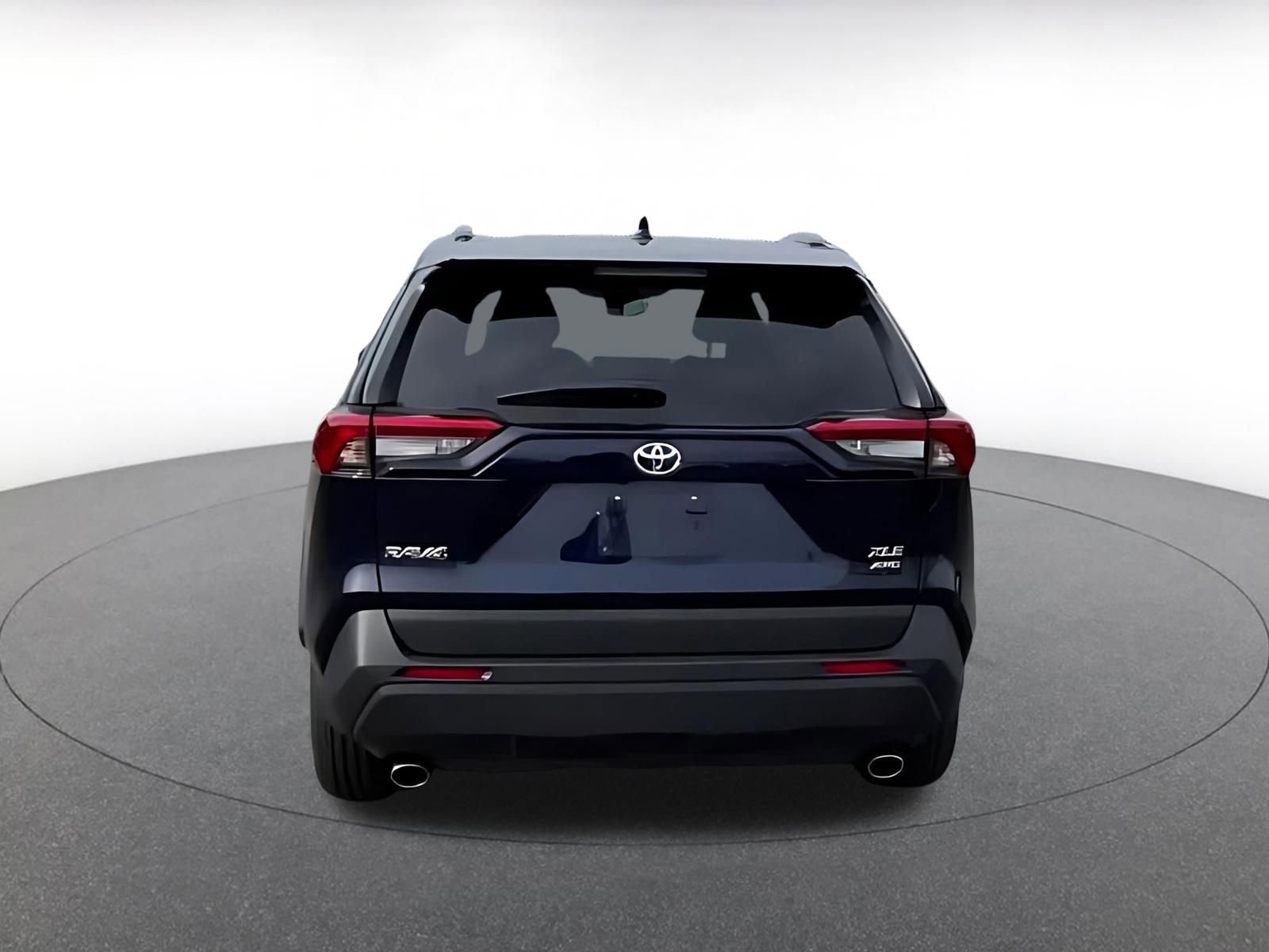 Used 2025 Toyota RAV4 XLE image 12