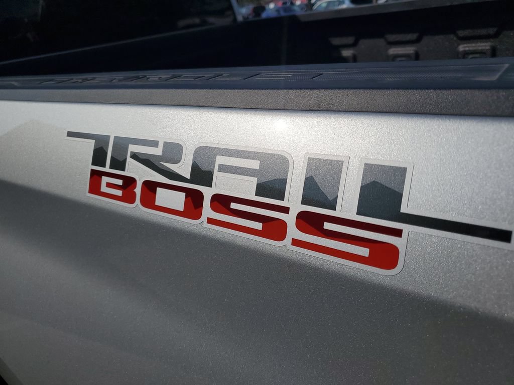 Used 2021 Chevrolet Silverado 1500 LT Trail Boss w/ Bed Protection Package AWD/4WD image 29