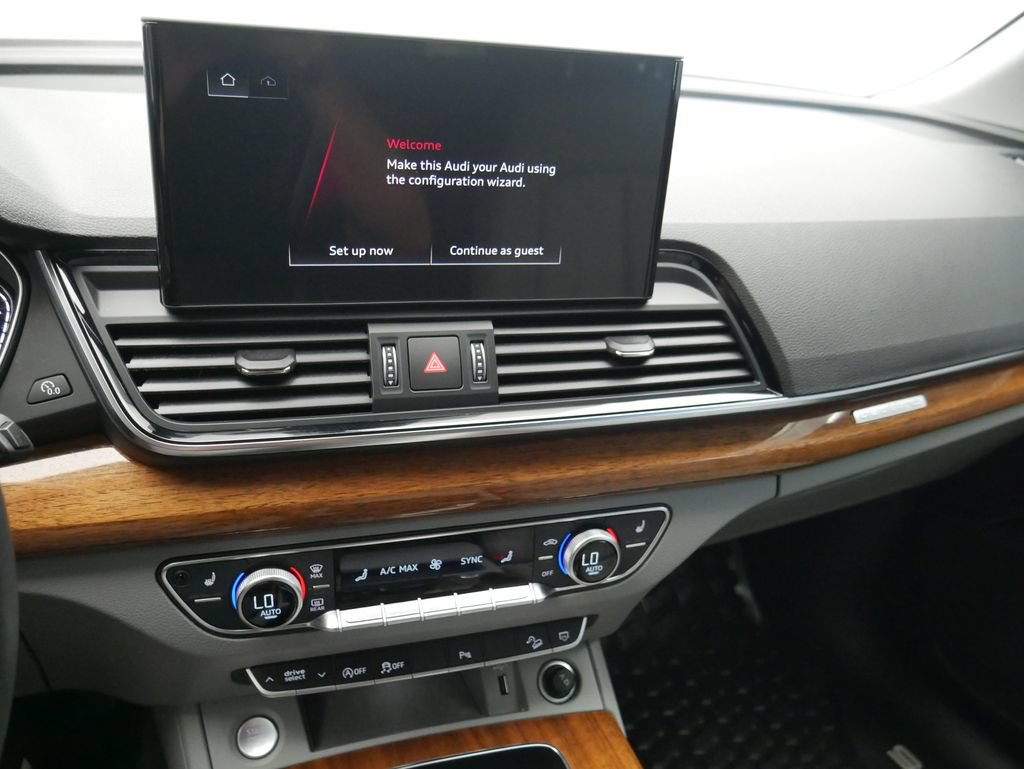 Certified 2023 Audi Q5 2.0T Premium w/ Convenience Package AWD/4WD image 33