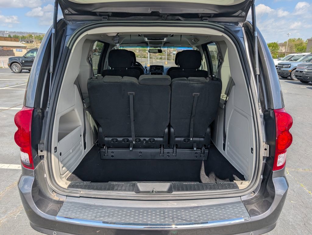 Used 2017 Dodge Grand Caravan SE w/ Power Window Group image 9