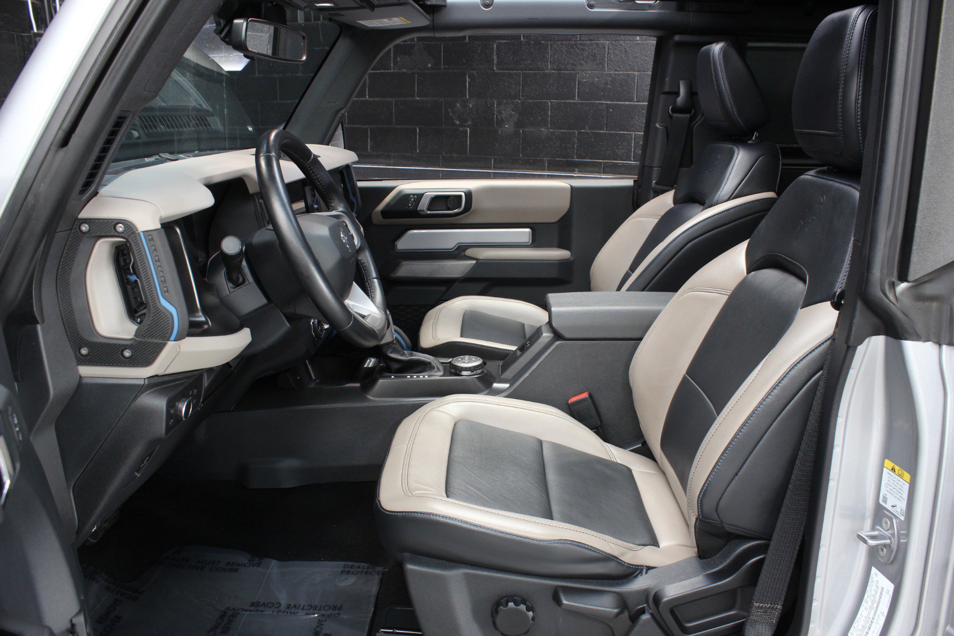 Used 2022 Ford Bronco Wildtrak image 28